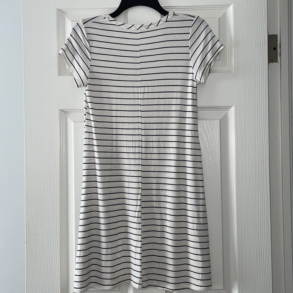 Olivia Rae T Shirt Dress - Picture 4 of 5